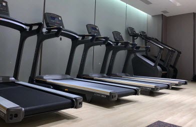 成人抖奶视频APP下载單位健身房配置